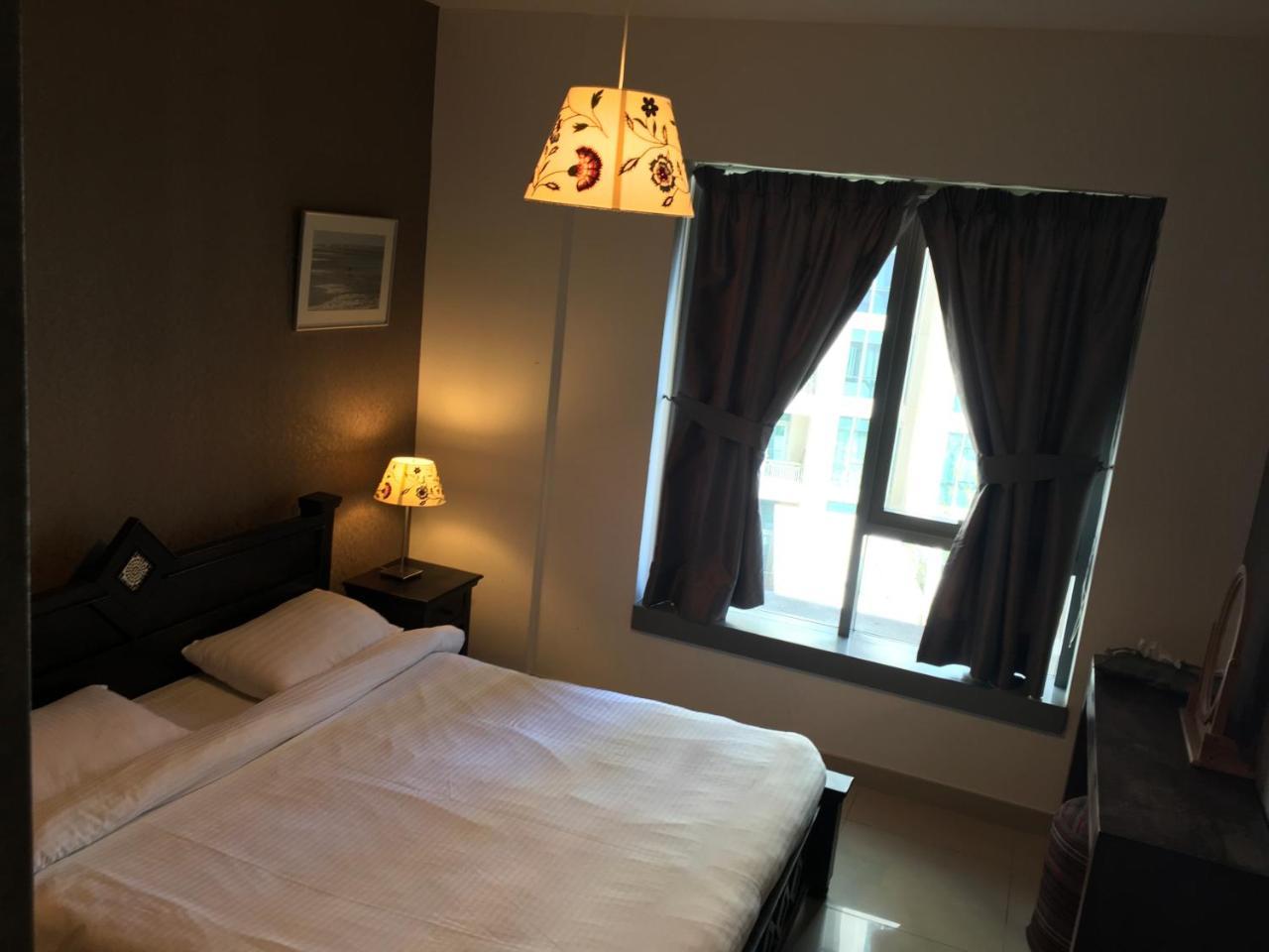 Espace Holiday Home 29 Boulevard, Downtown Dubaï Extérieur photo